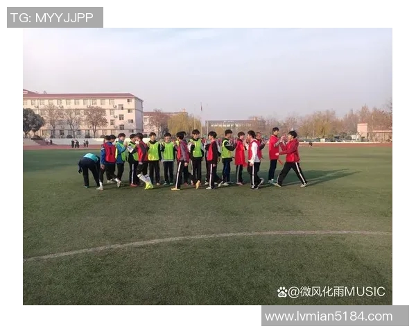 我们班上的足球明星展现非凡才华与拼搏精神的故事