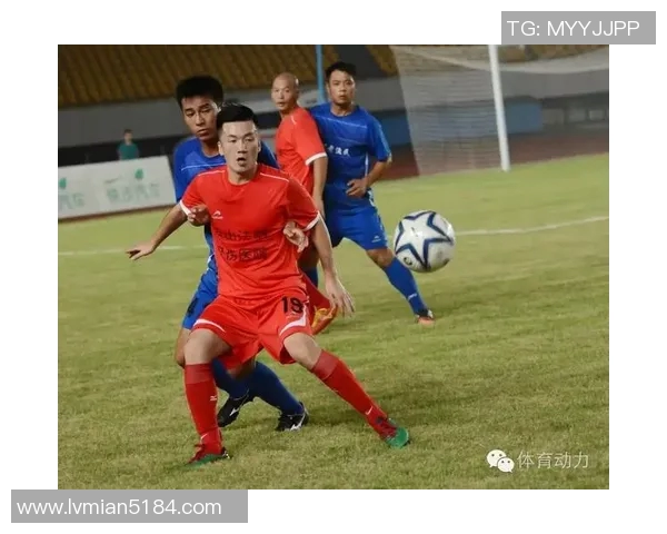 中国足球明星大赛盛况空前球迷热情高涨见证传奇对决